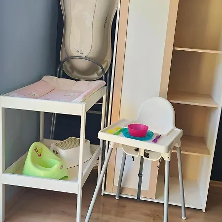 Kolorowe Konewki - Harmonia Miedzy Polem A Lasem *